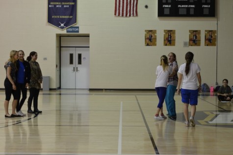 Seniors Jaycie Valdez, Lizzie Farley, Jourdan Collins, Sophia Guerra, led by Kierstin Mayor perform their skit to show what it is like to be asked to homecoming in all grade levels.