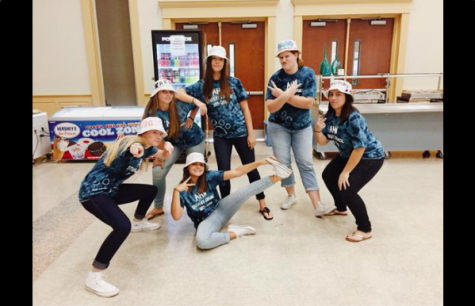 COME JOIN STUDENT COUNCIL Jayne, Remi, Karlee,Kelsea, Miranda and Alejandra