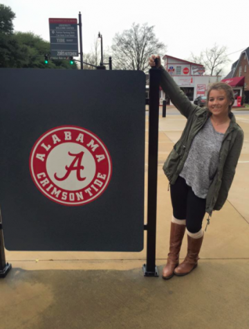 Enrollment at The University of Alabama reached a record high of 37,100 for fall 2015. The entering freshman class, at 7,211 students, is the largest and best qualified in UA history.
