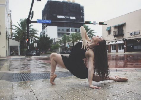 Shannon puts on her ballet pointe shoes and poses despite the rain! Photo credits: Flaharty (used with permission)