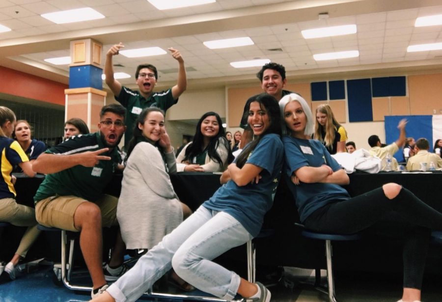 Smith+and+Leto+pose+with+students+from+Palmetto+Ridge+High+School.+Both+AHN+and+PRHS+are+members+of+FASC+District+4%2C+with+Harold+Benavides+%28far+left%29+acting+as+the+state+president.+%28Photo+Credit%3A+Alex+Smith%2FAchona+Online%29%0A